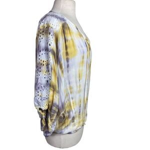 Young Famous & Broke M peasant blouse w/ 3/4 sleeves yellow, lavender, eyelet